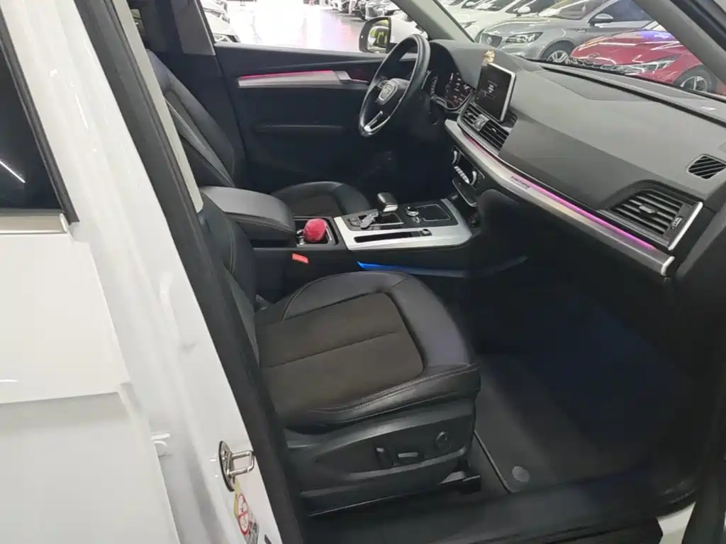 Audi Q5L — миниатюра 25