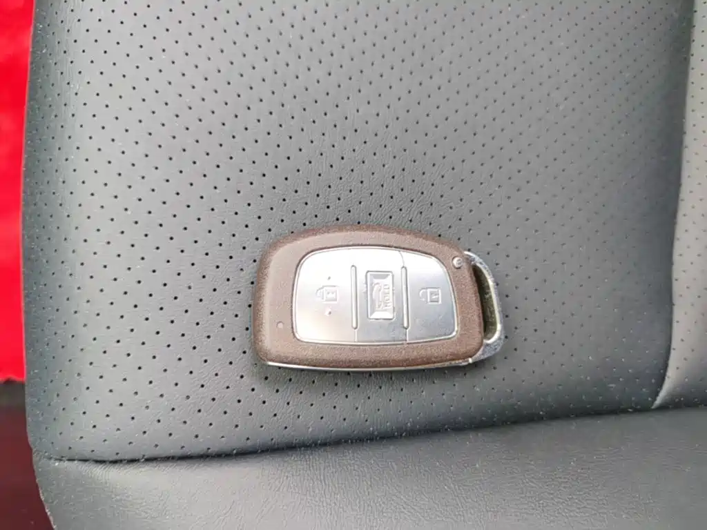 Hyundai Elantra Langdong — миниатюра 9