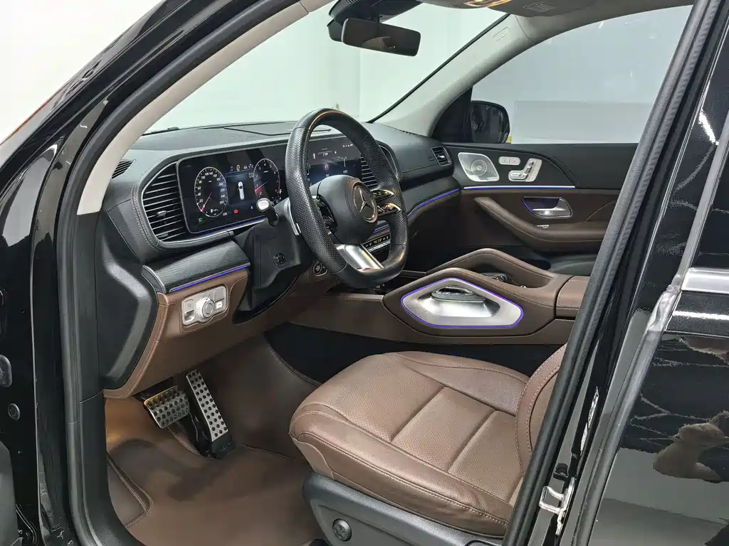 Mercedes-Benz GLS — миниатюра 7
