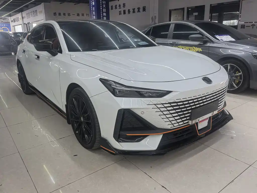 Changan UNI-V — миниатюра 3