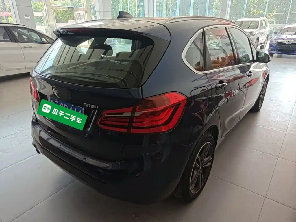 BMW 2 Series Active Tourer — миниатюра 7