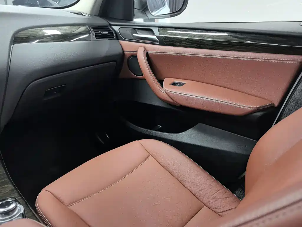 BMW X3 (Import) — миниатюра 11