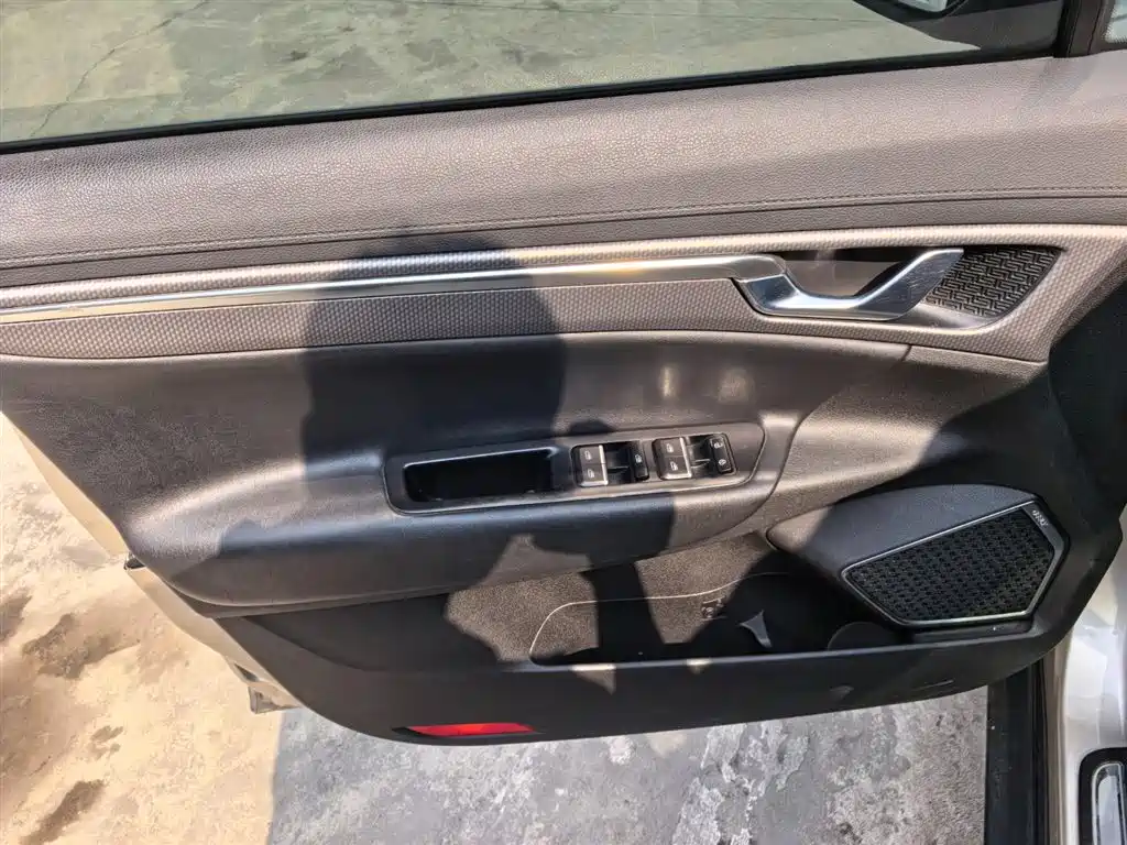 GEELY AUTOMOBILE EMGRAND GS