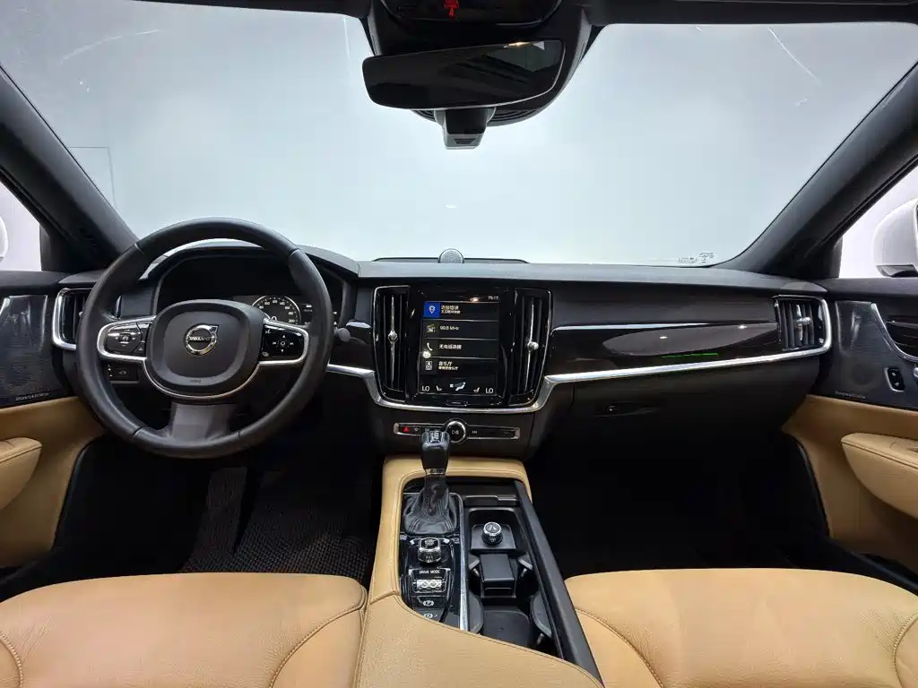 Volvo S90 — миниатюра 12