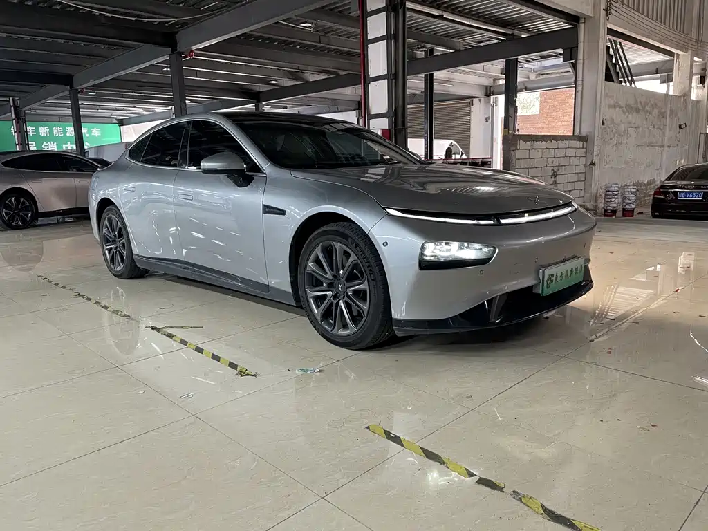 XPeng P7 — миниатюра 3