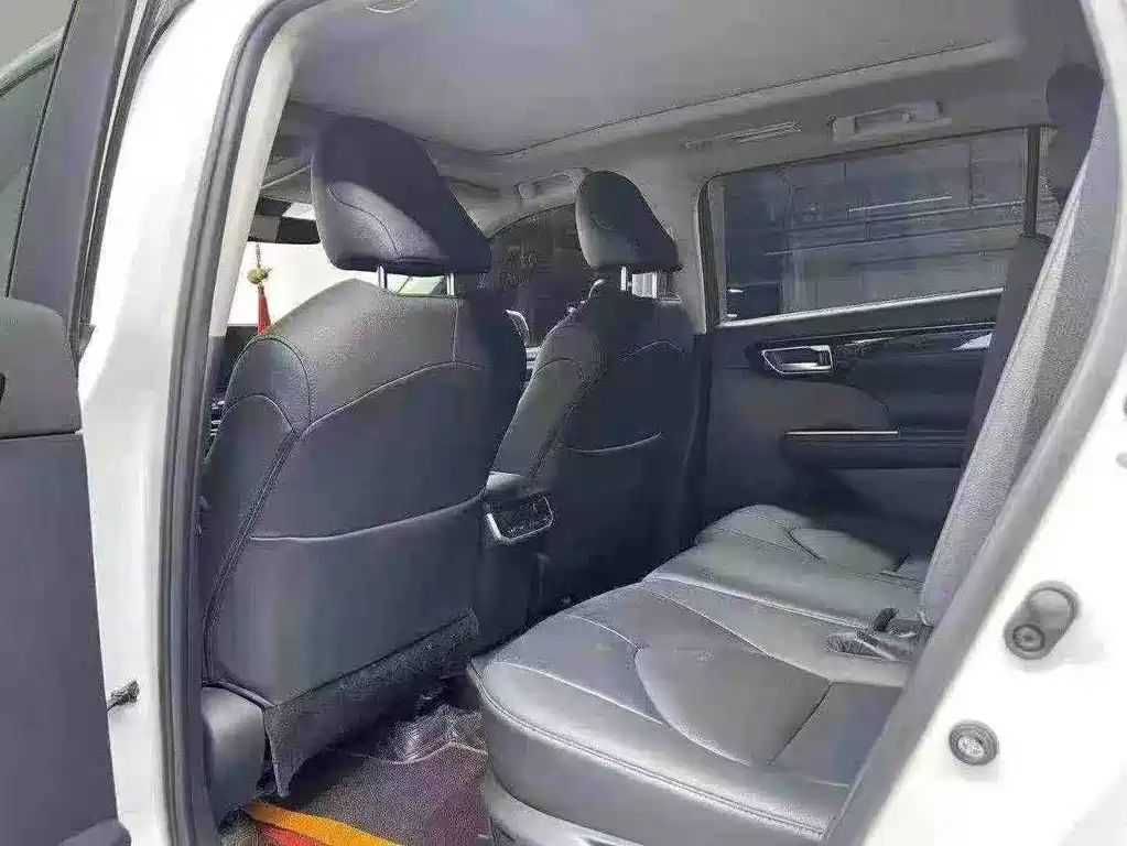 Toyota Highlander — миниатюра 6