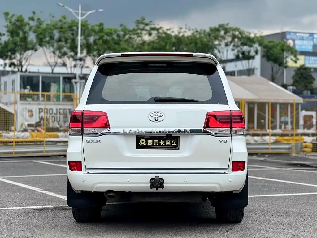 Toyota Land Cruiser — миниатюра 6