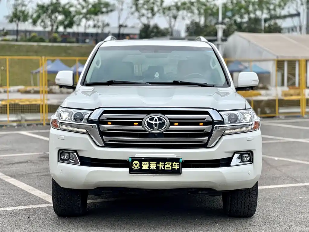 Toyota Land Cruiser — миниатюра 2