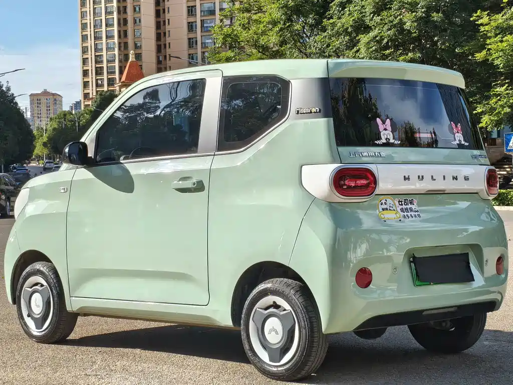 Wuling MINIEV — миниатюра 6