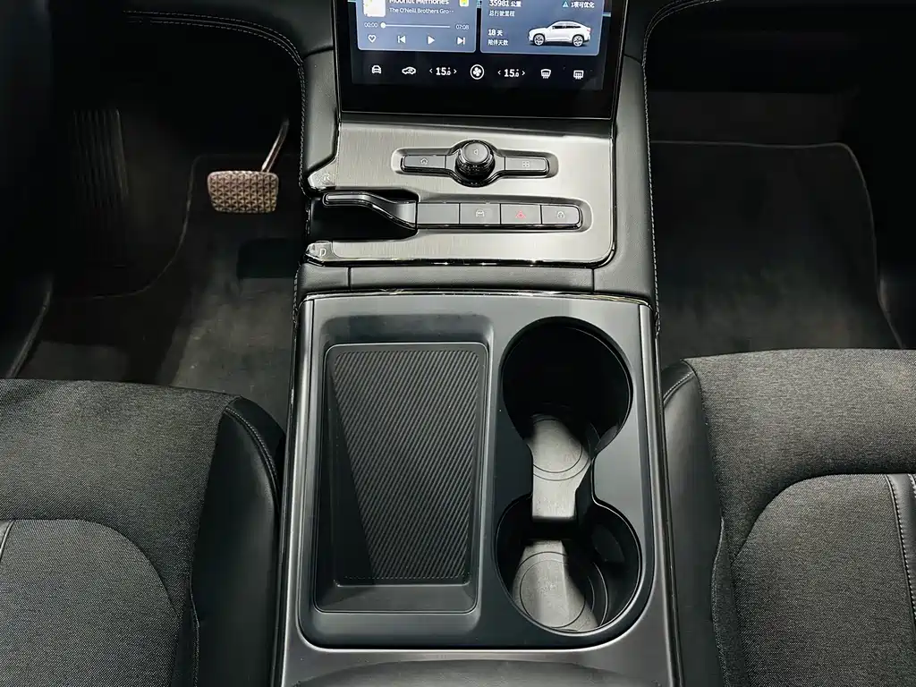 NIO EC6 — миниатюра 16