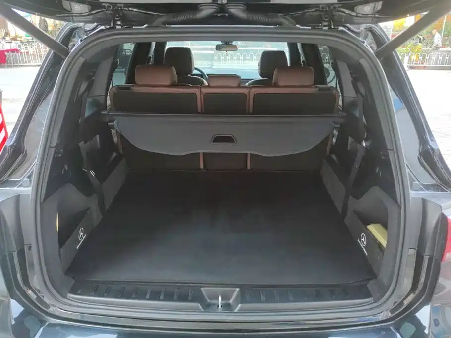 Mercedes-Benz GLB — миниатюра 4