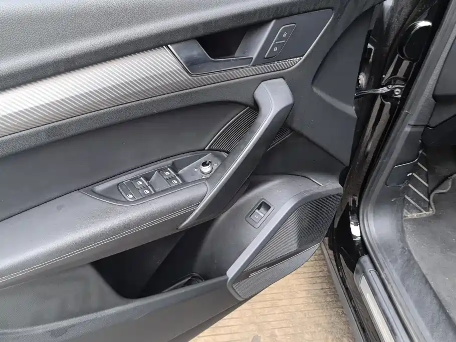 Audi Q5L — миниатюра 7