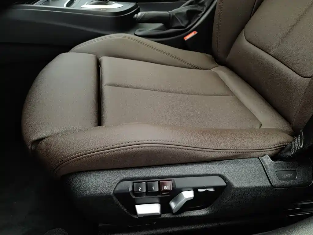 BMW 3 Series — миниатюра 20