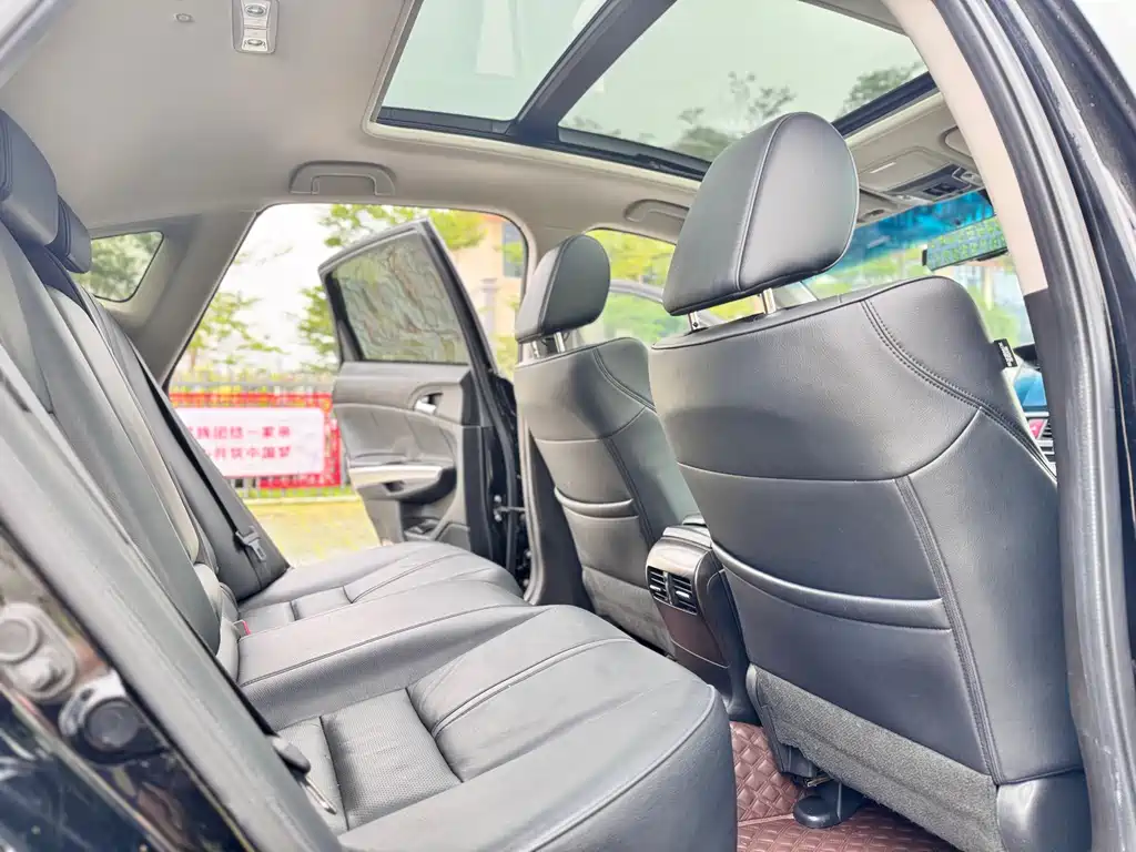 Honda Crosstour — миниатюра 17