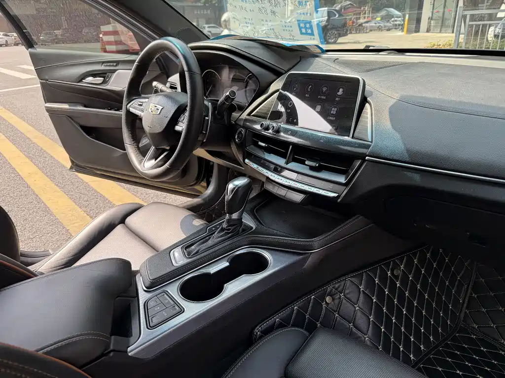 Cadillac CT4 — миниатюра 21