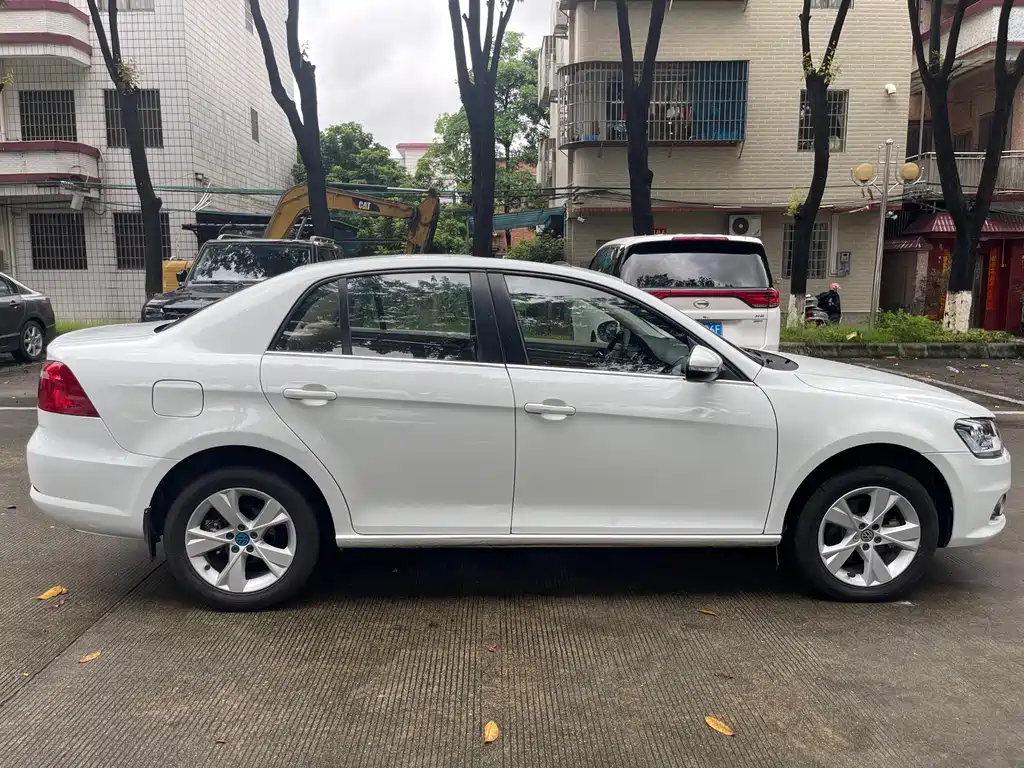 Volkswagen Bora 2013 1.6L AT Comfort