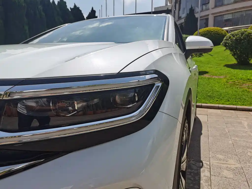 Volkswagen Viloran 2022 380TSI Flagship 6 мест