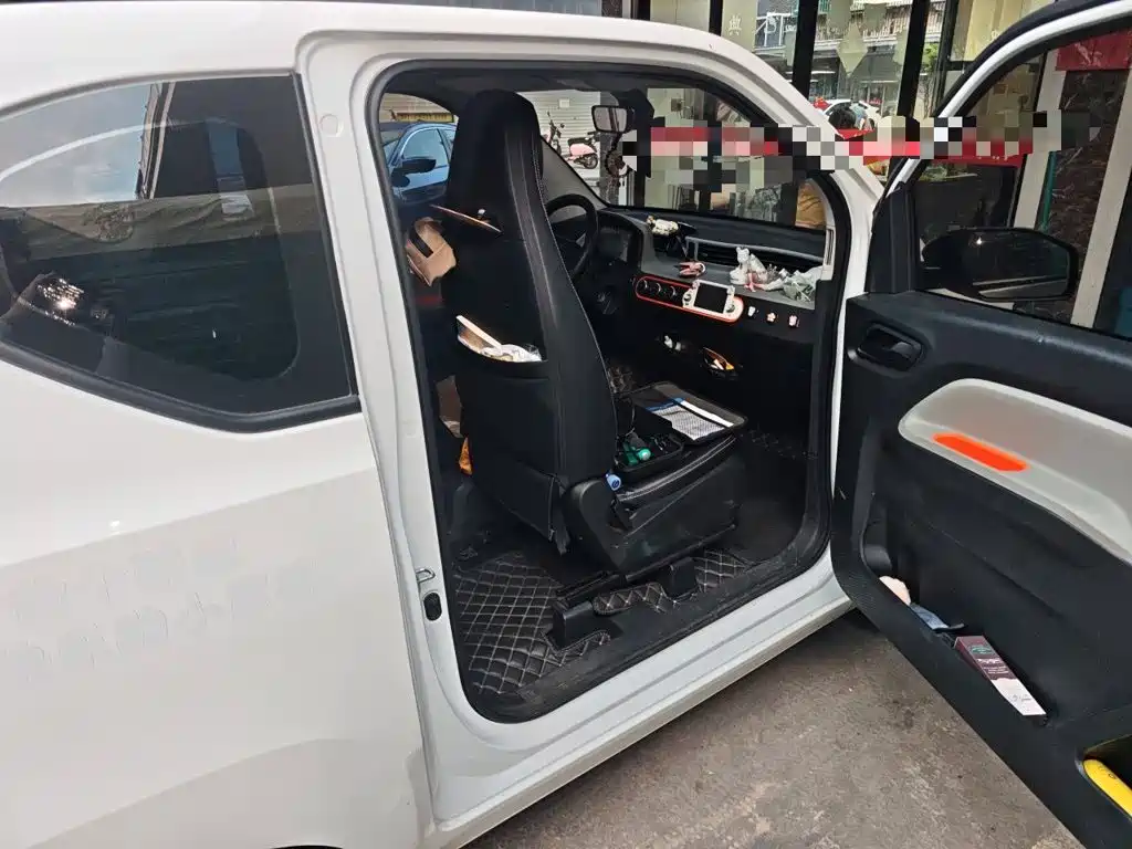 Wuling MINIEV — миниатюра 21
