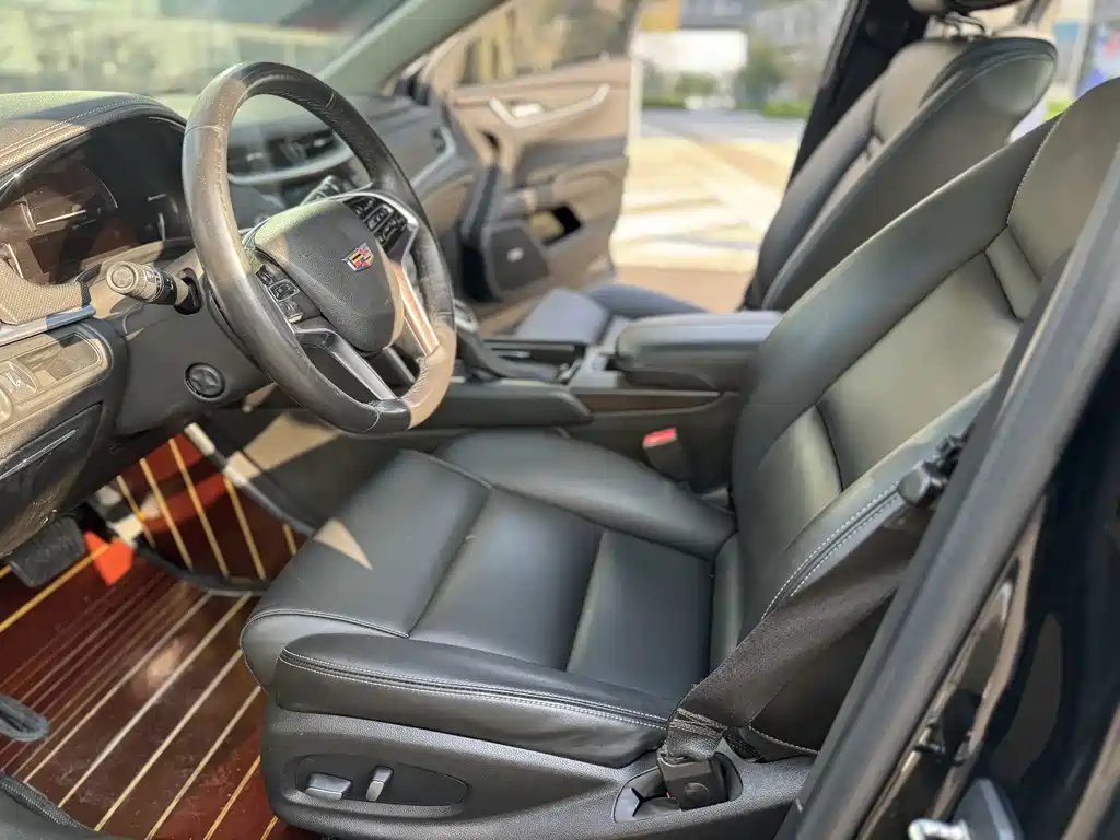 Cadillac XTS — миниатюра 7