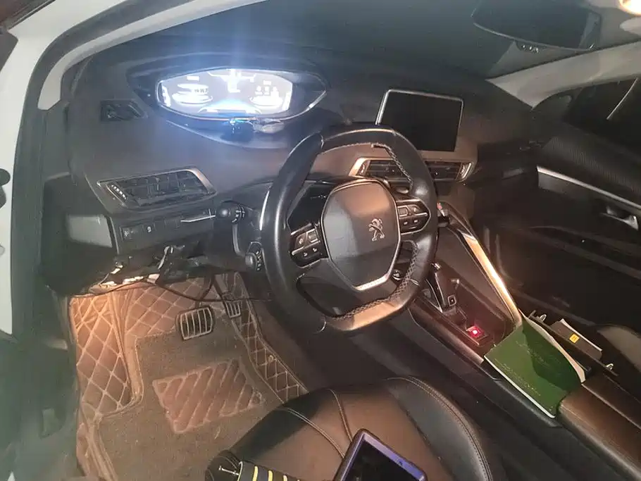 Peugeot 4008 — миниатюра 12