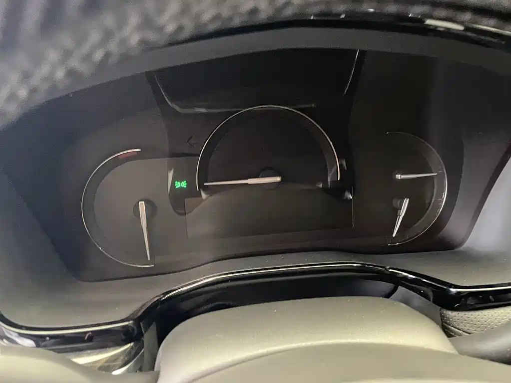 Cadillac XT5 — миниатюра 8