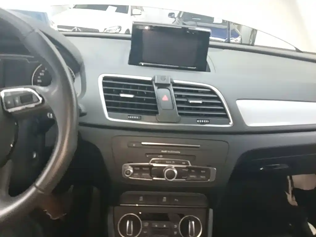 Audi Q3 — миниатюра 13
