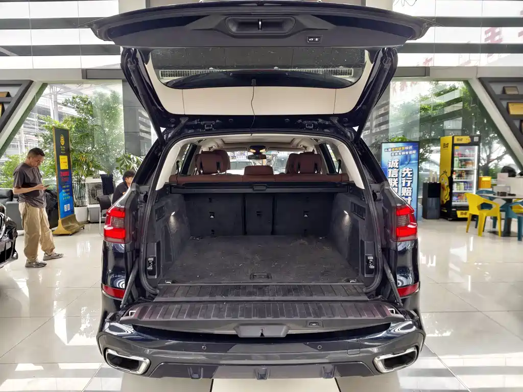 BMW X5 (Import) — миниатюра 13