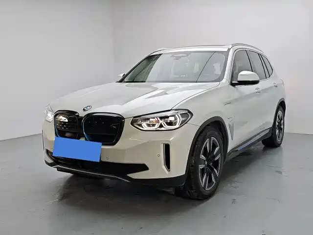 BMW IX3 2021