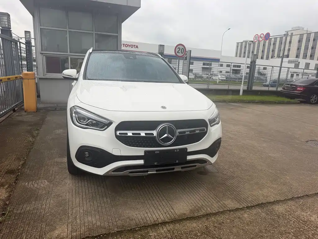 Mercedes-Benz GLA — миниатюра 2