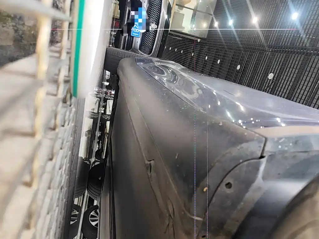 Tesla Model Y — миниатюра 21
