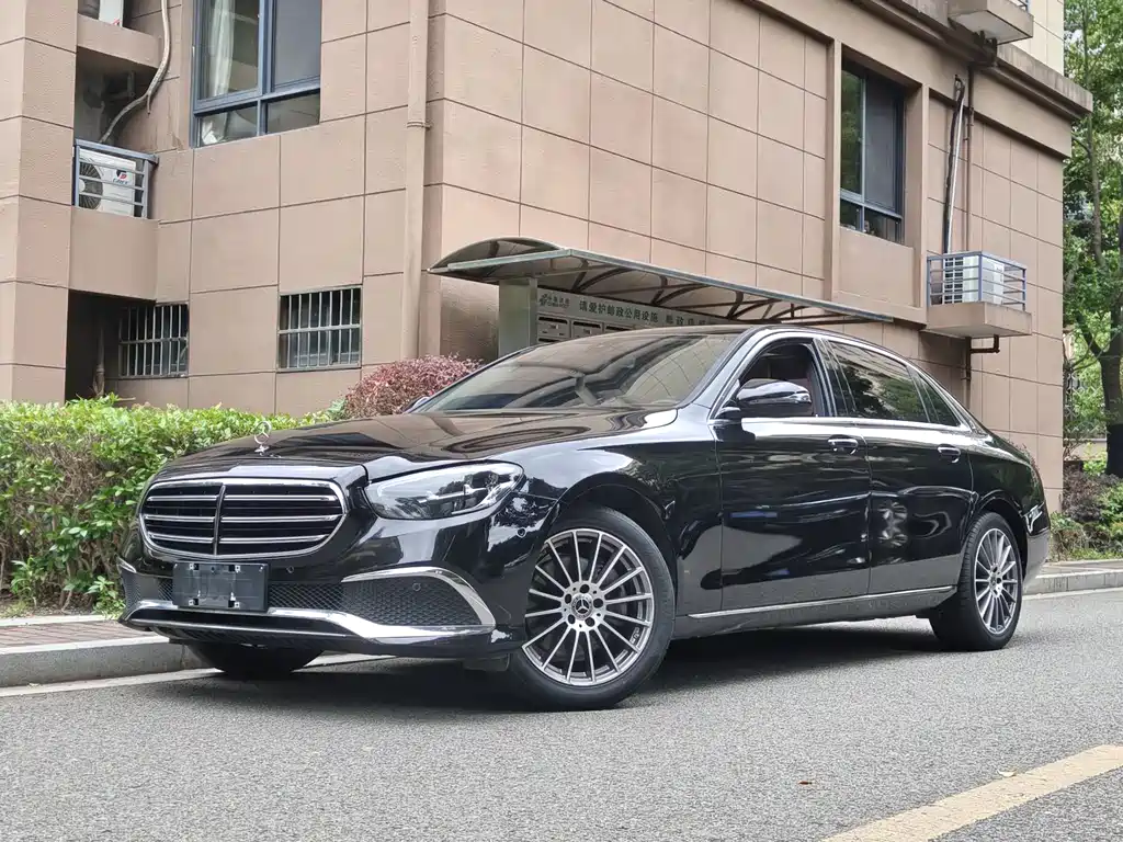 Mercedes-Benz E-Class 2021