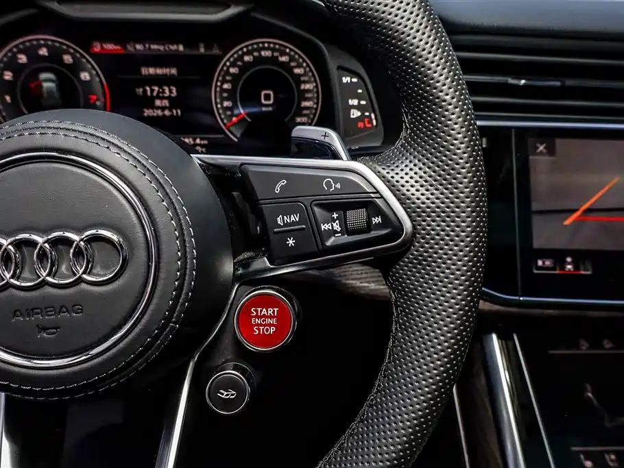 Audi Q8 2022 55 TFSI Luxury