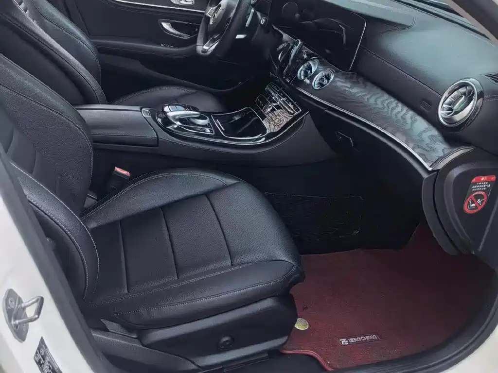 Mercedes-Benz E-Class — миниатюра 4