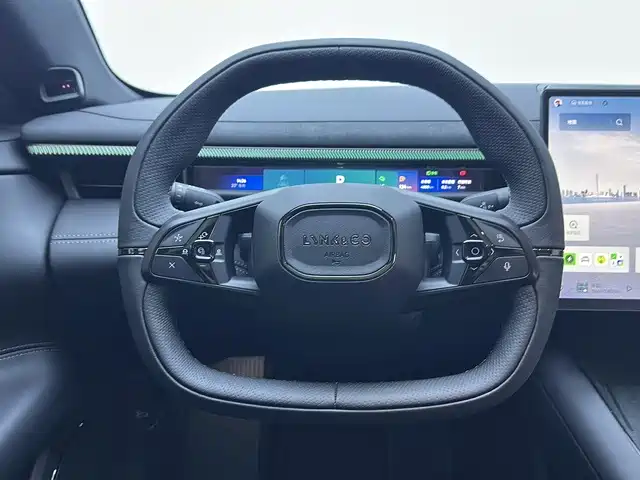 Lynk & Co 10 — миниатюра 6