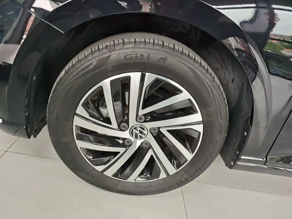 Volkswagen Lavida — миниатюра 23