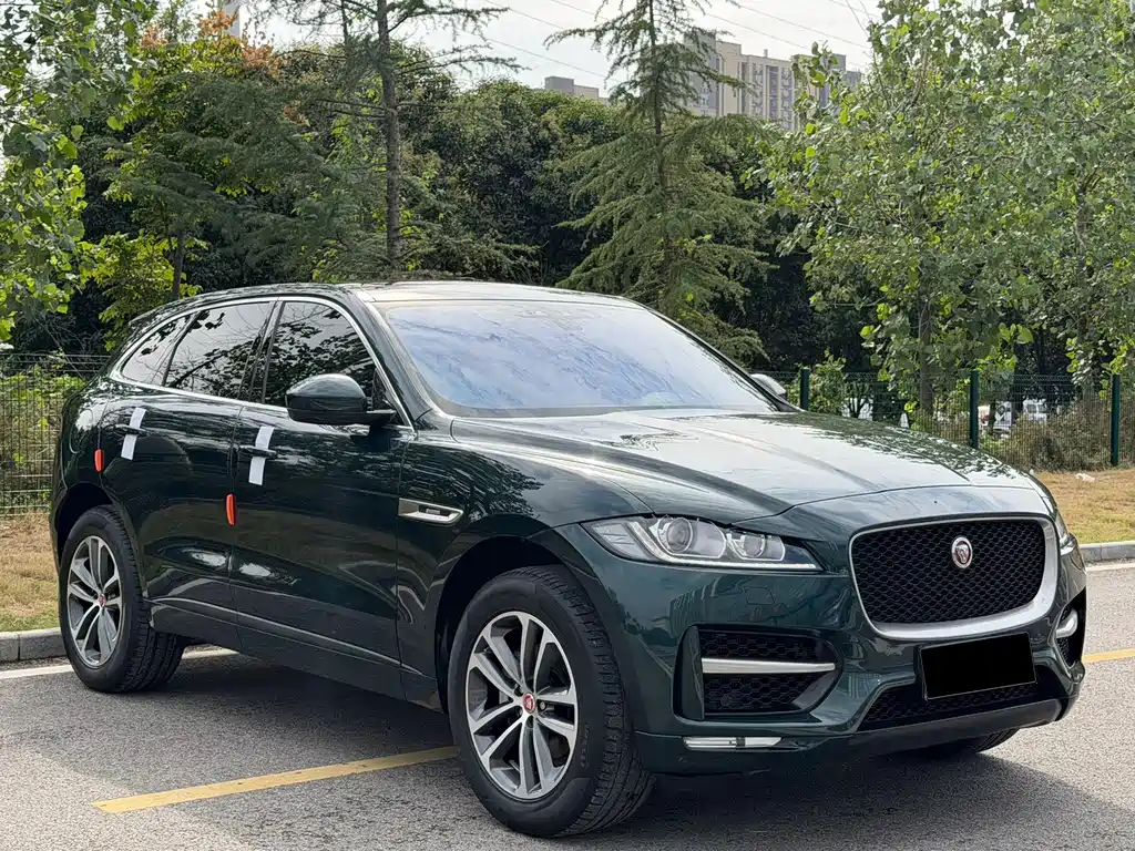 Jaguar F-PACE — миниатюра 3