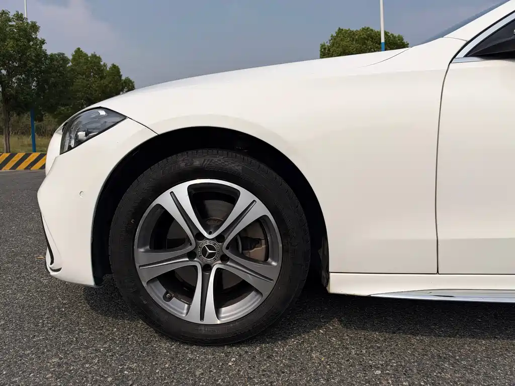 Mercedes-Benz C-Class — миниатюра 8