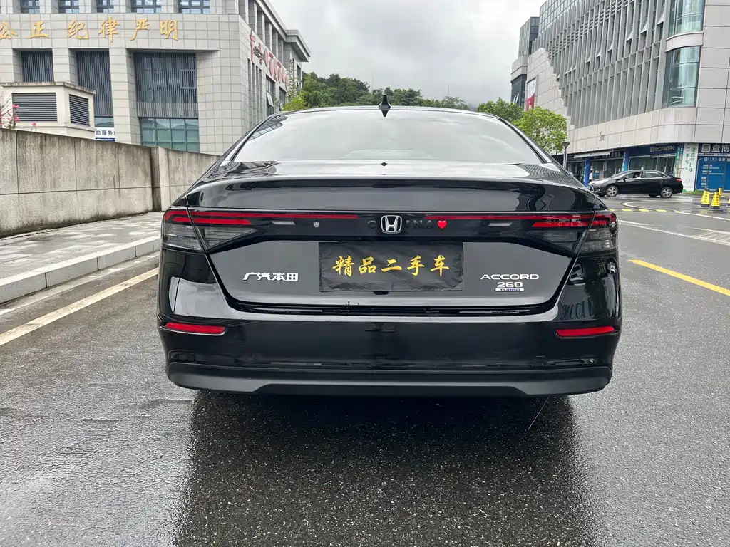 Honda Accord — миниатюра 5