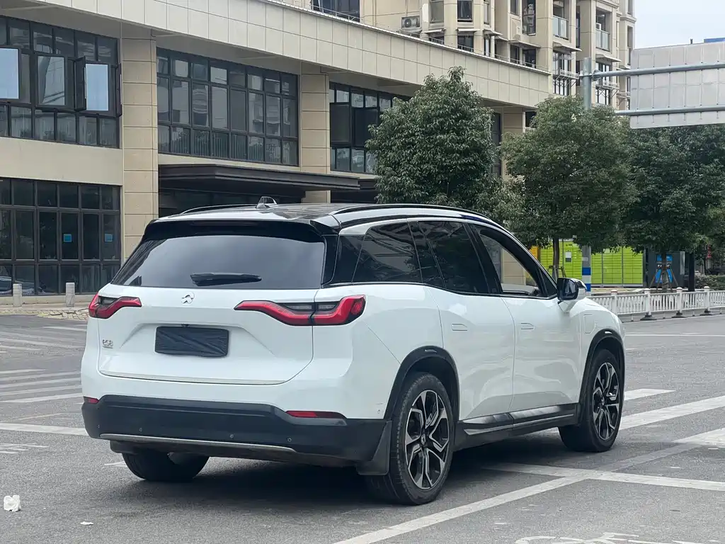 NIO NIO ES8