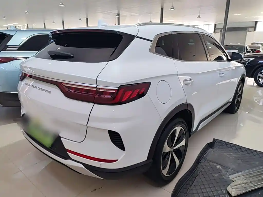 BYD PLUS New Energy — миниатюра 7