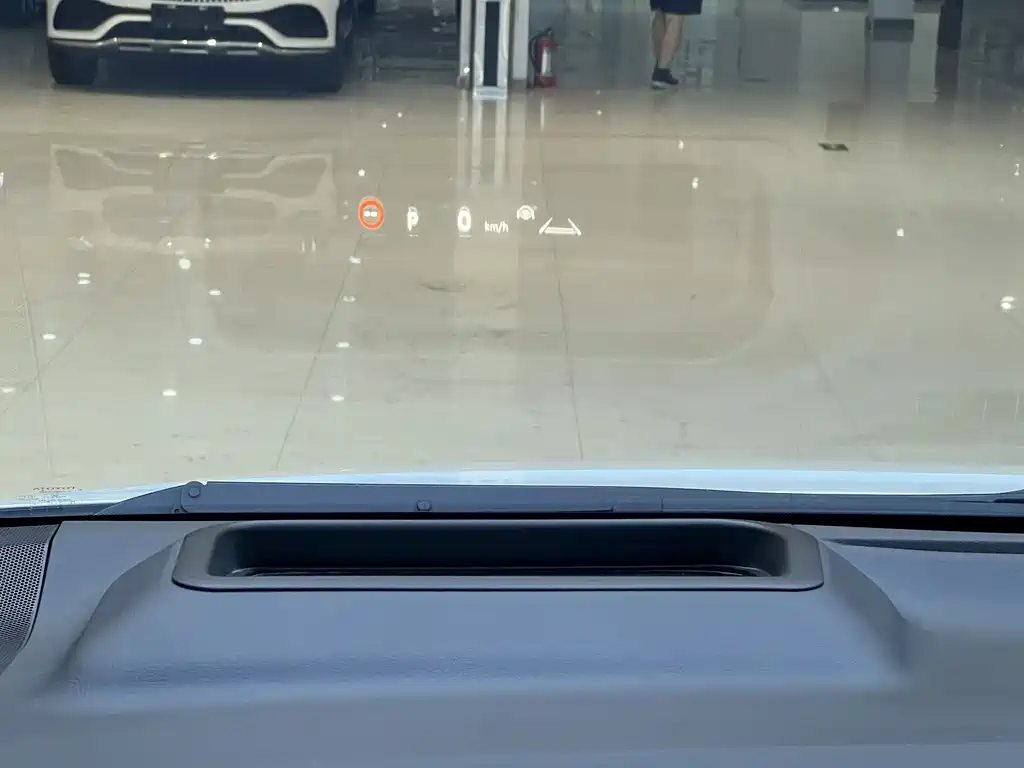 Toyota Vellfire — миниатюра 16