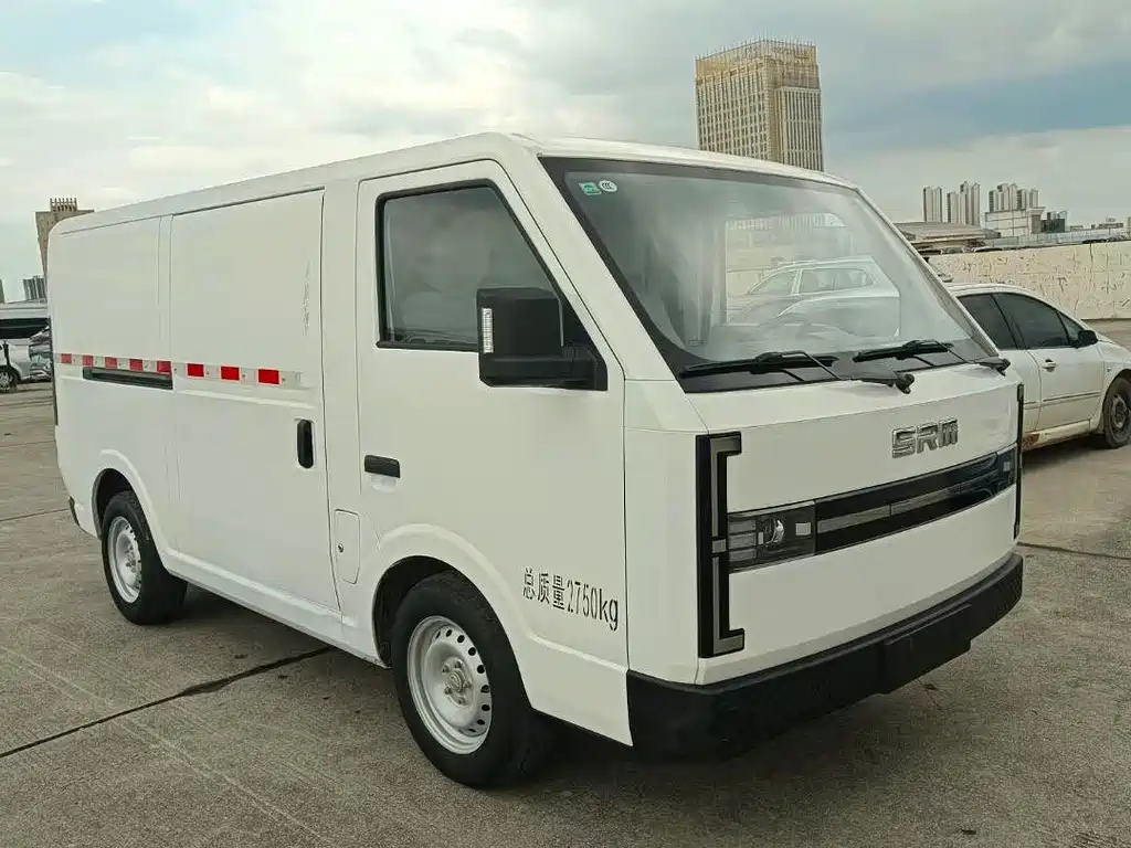SRM Xinyuan E3 — миниатюра 3