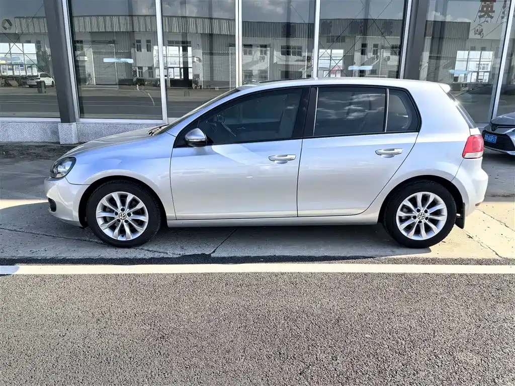 Volkswagen Golf — миниатюра 9