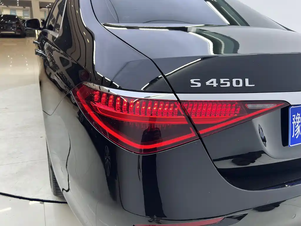 Mercedes-Benz S-Class — миниатюра 23