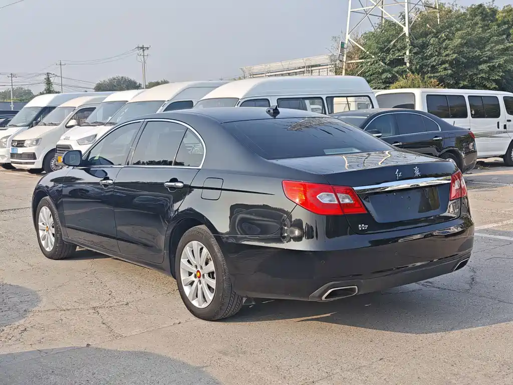 Hongqi Hongqi H7 — миниатюра 4