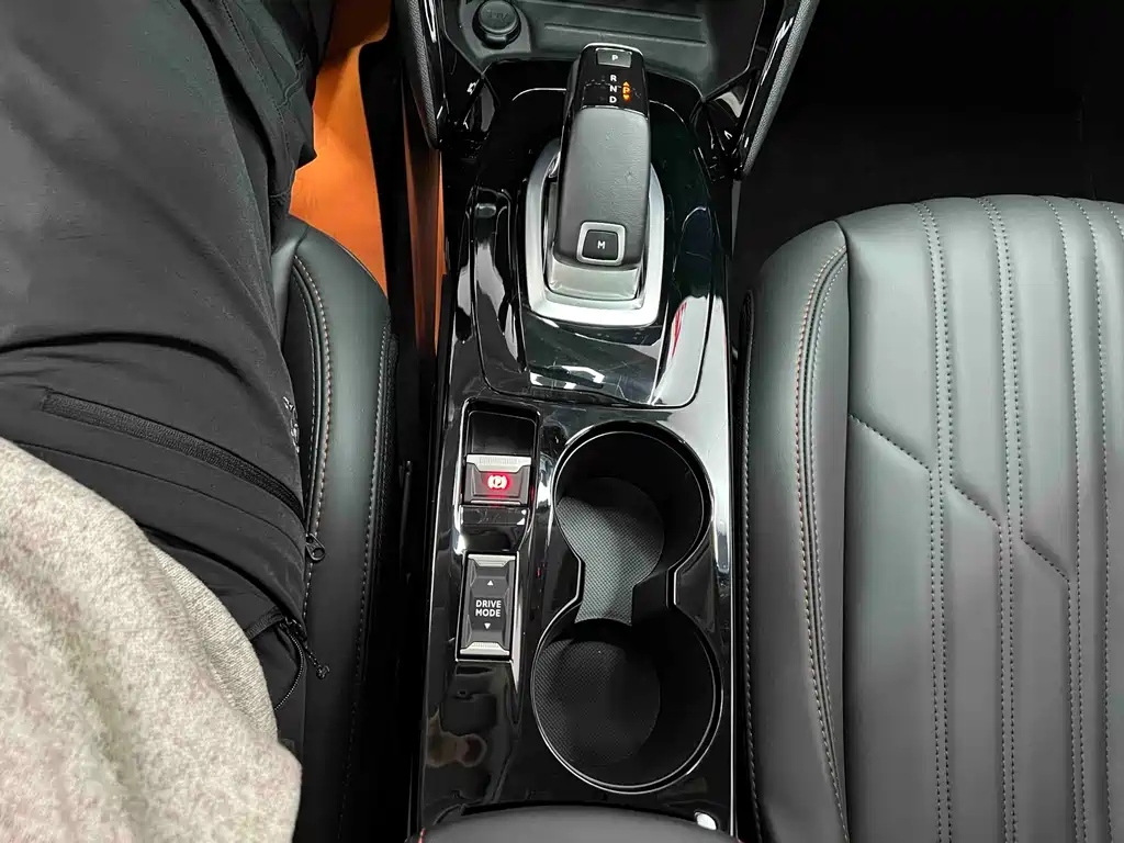 Peugeot 2008 — миниатюра 13