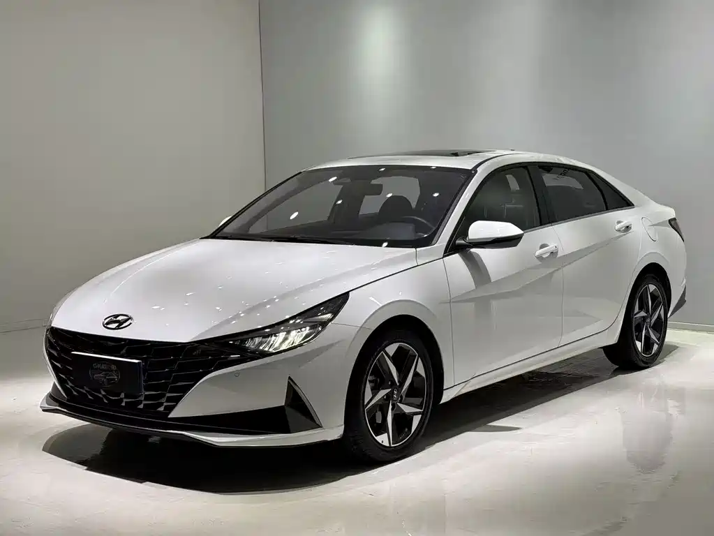 Hyundai Elantra 2023