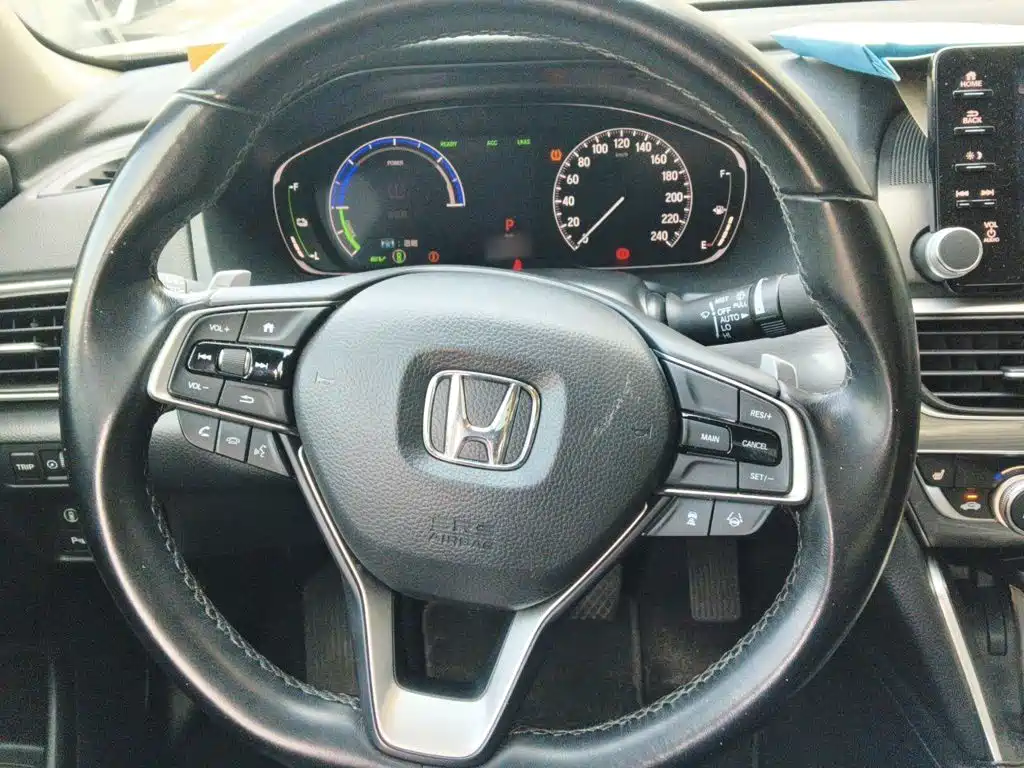 Honda Accord — миниатюра 11