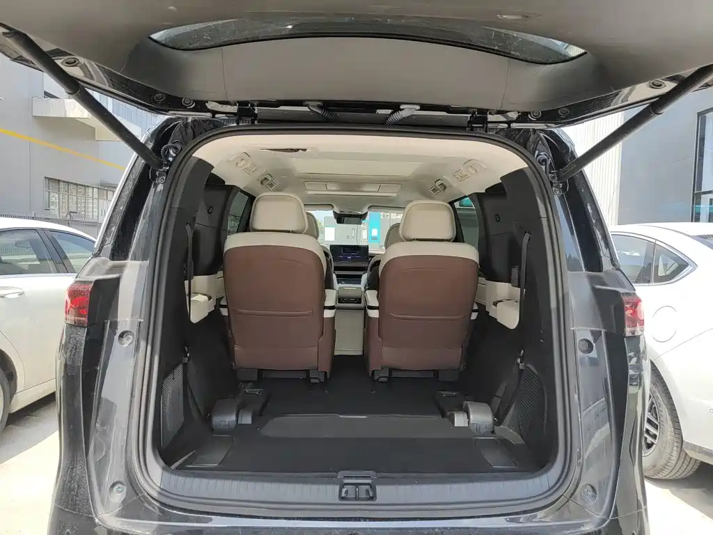 BYD Xia — миниатюра 15