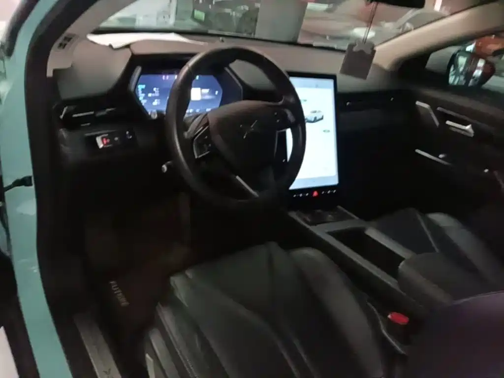 XPeng G3 — миниатюра 10